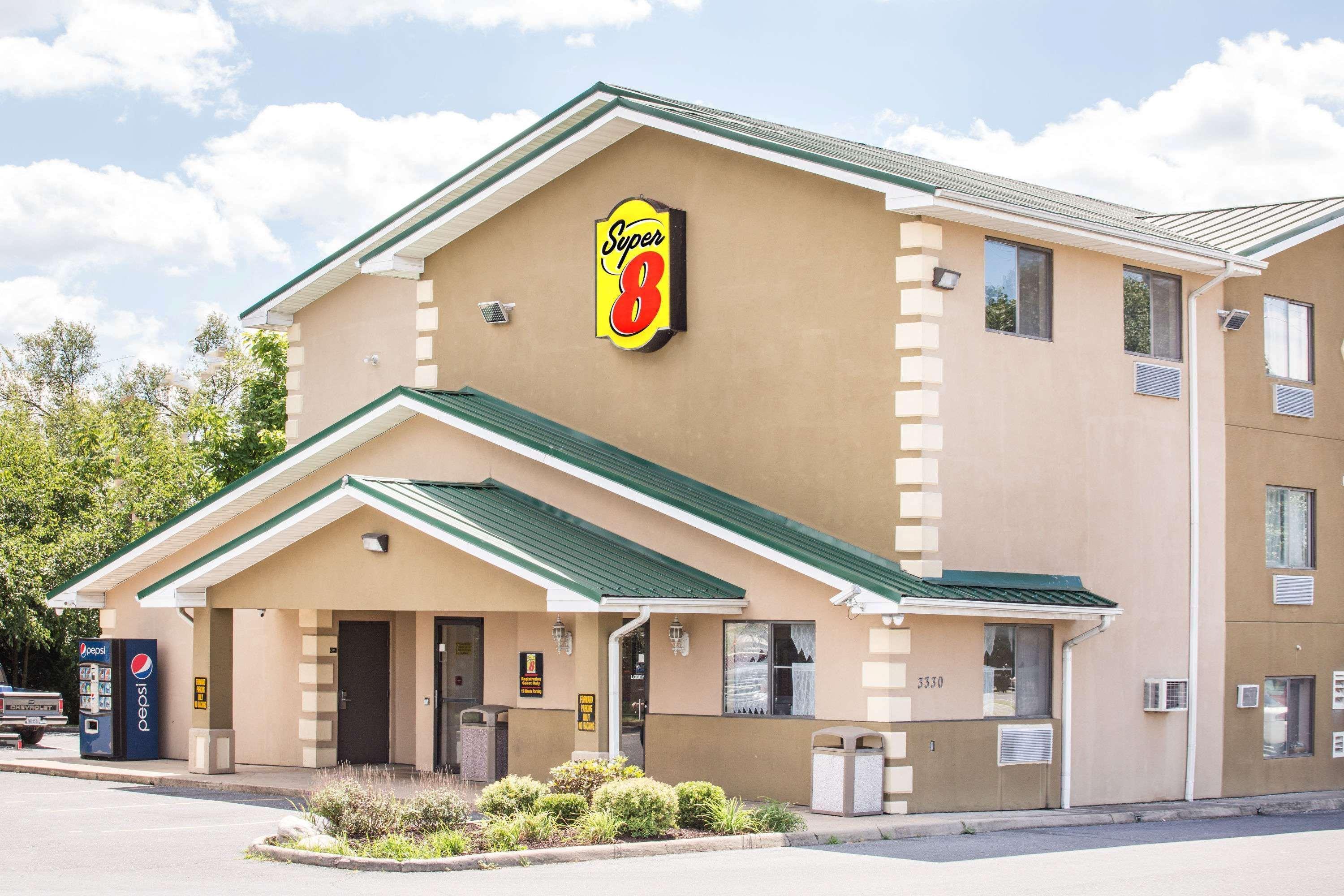 Super 8 By Wyndham Harrisonburg Motel Kültér fotó