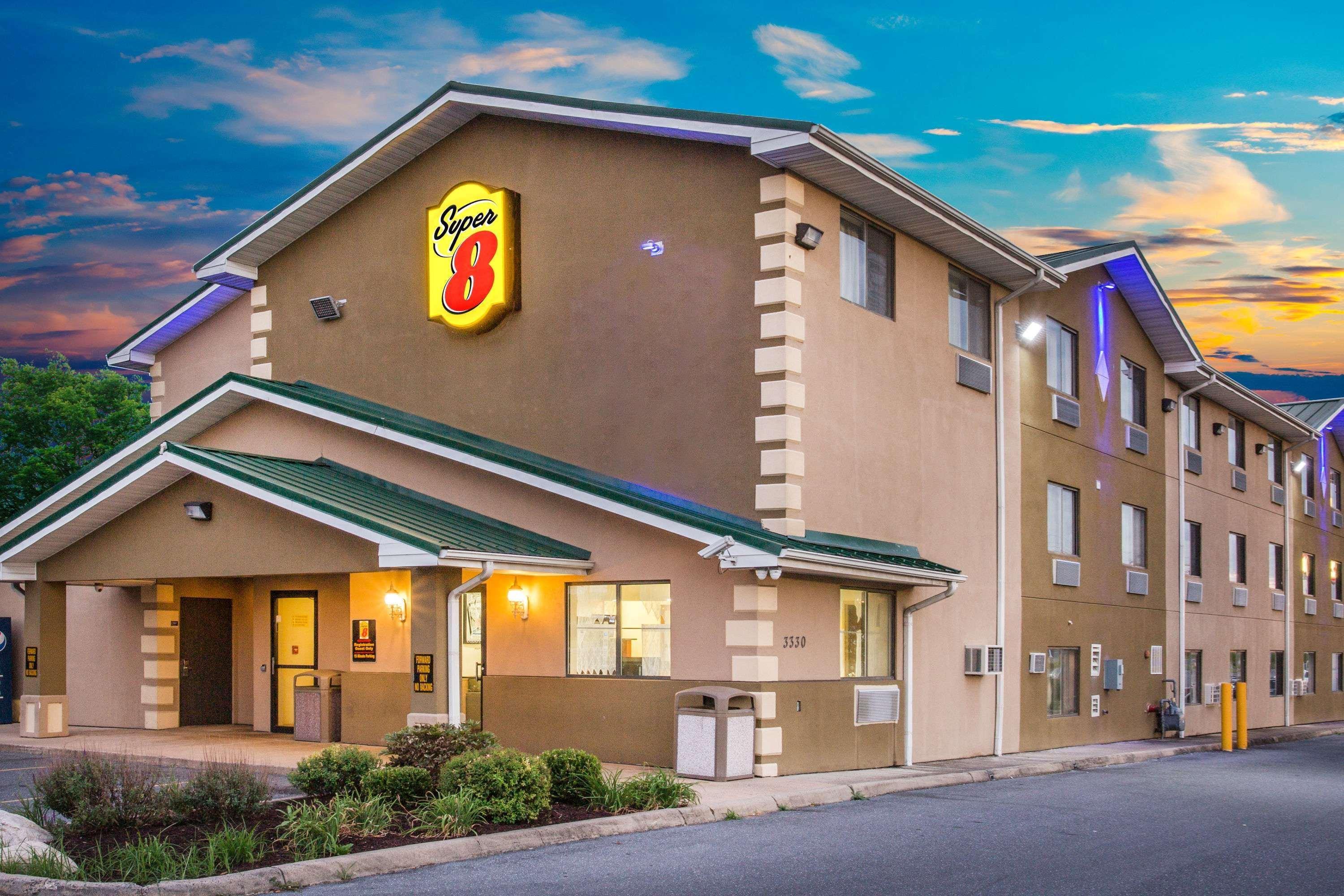 Super 8 By Wyndham Harrisonburg Motel Kültér fotó