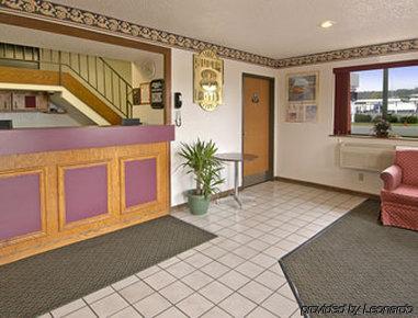 Super 8 By Wyndham Harrisonburg Motel Beltér fotó